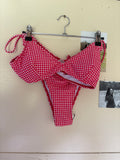 Gingham & Glamorus